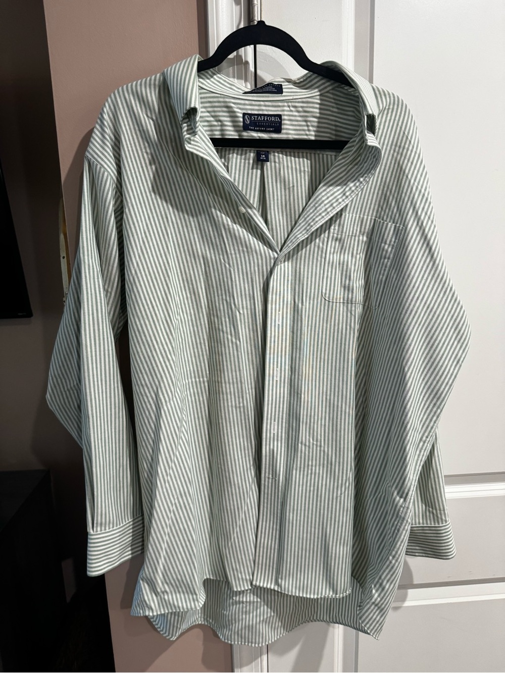 Stafford Men's Light Green & White Striped Dress Shirt